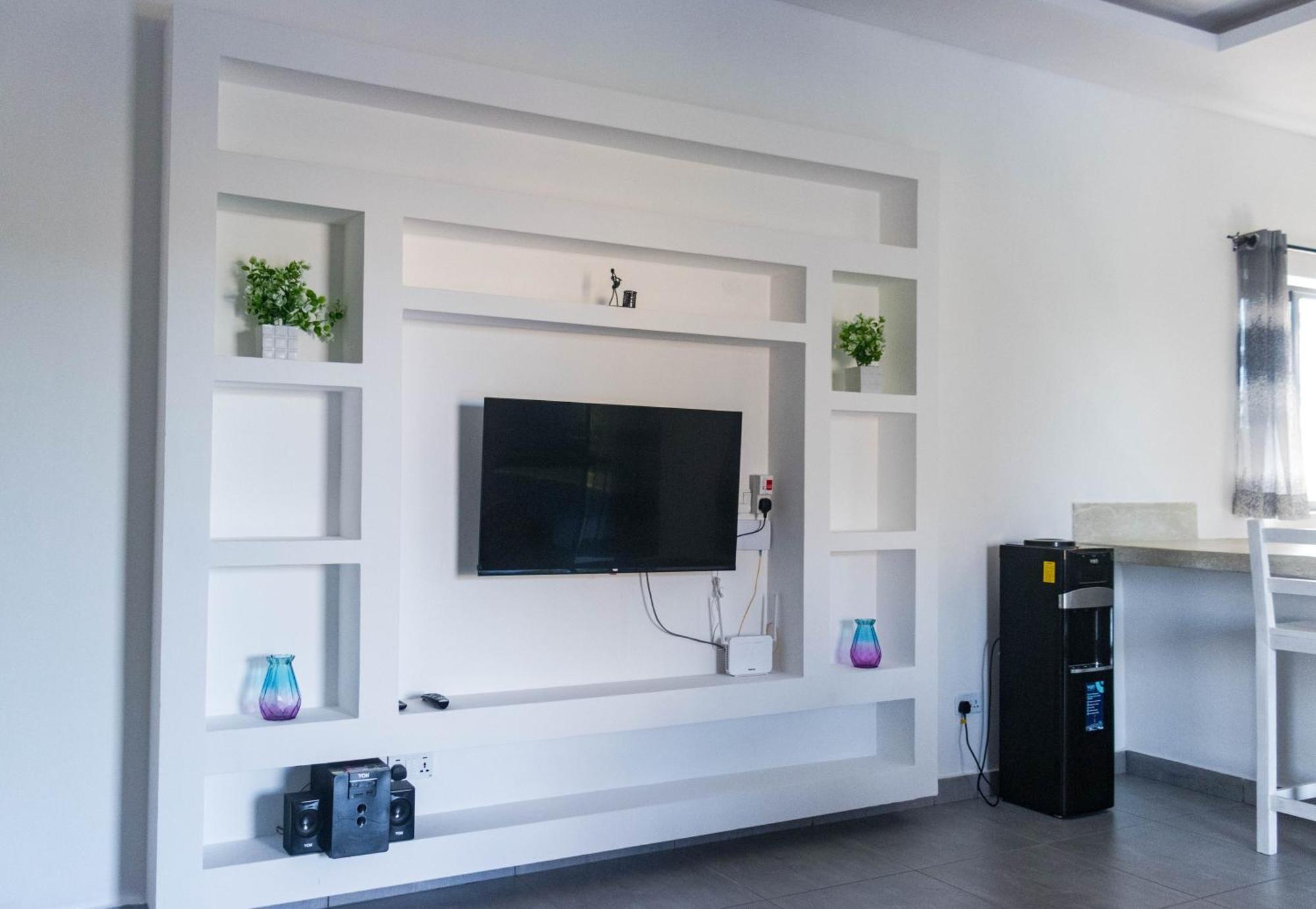 4 U Luxury Bungalows Diani Diani Beach Εξωτερικό φωτογραφία