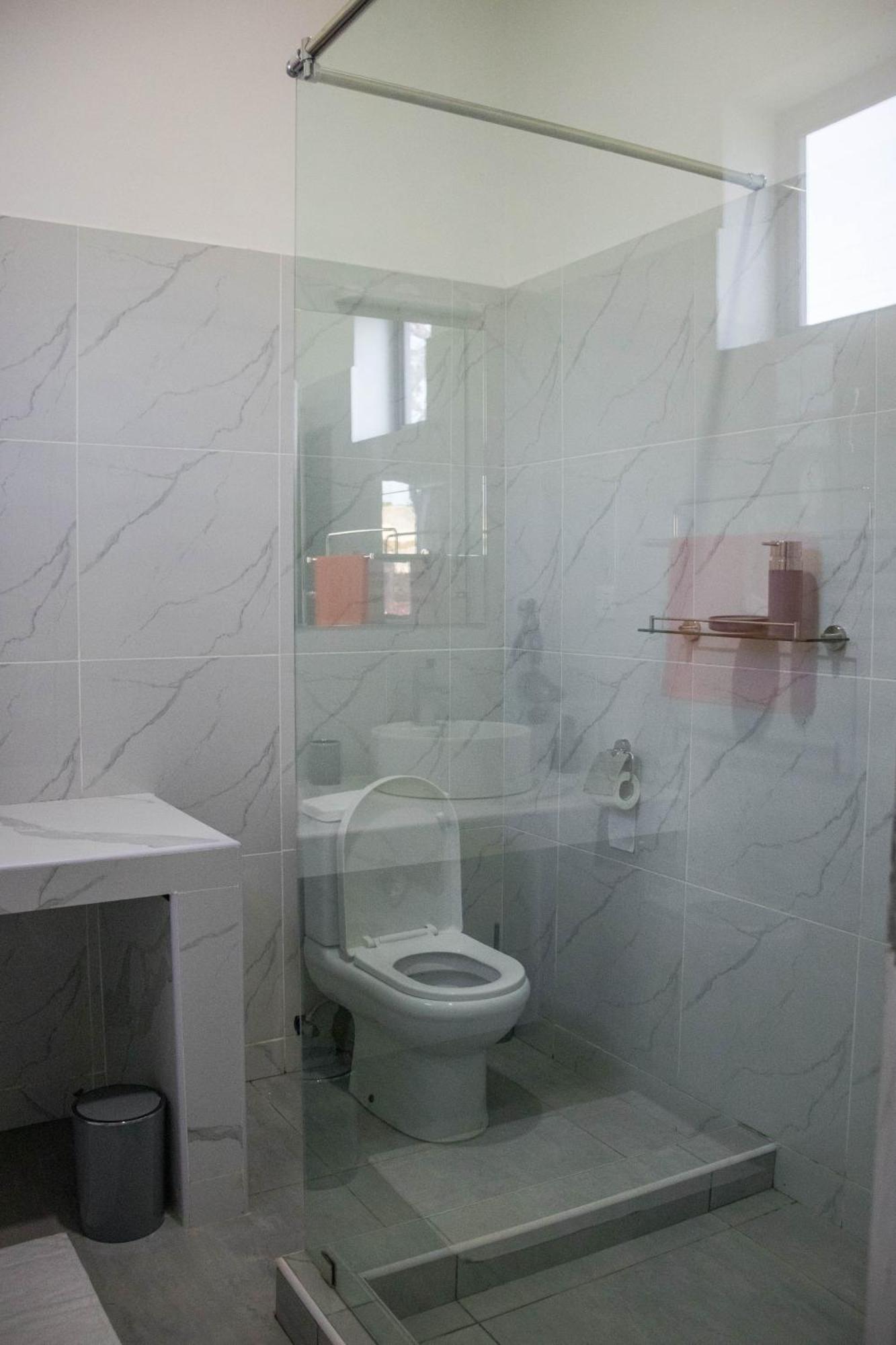 4 U Luxury Bungalows Diani Diani Beach Εξωτερικό φωτογραφία